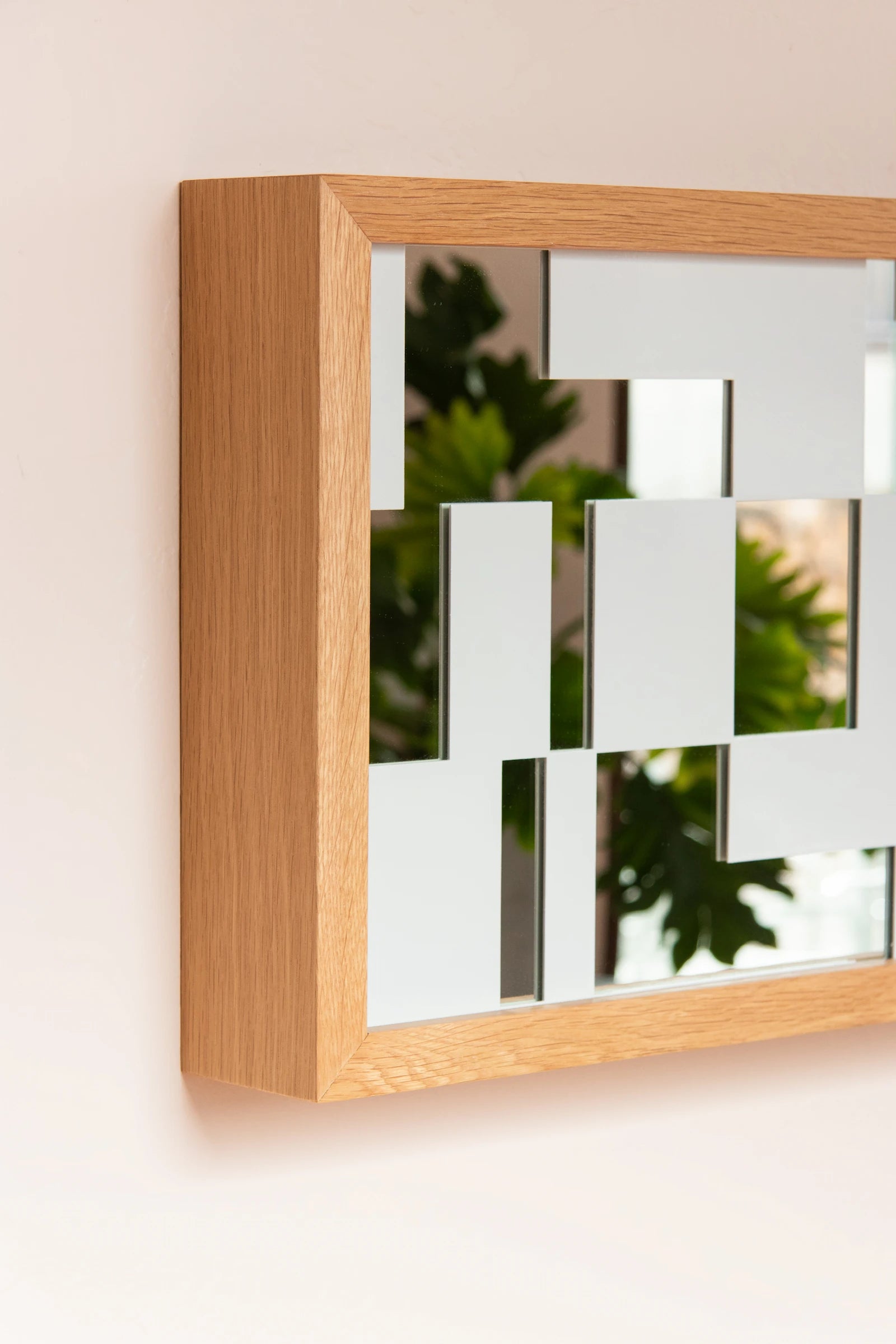 Pivot No. 3-Mirror-Submaterial
